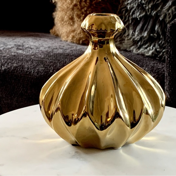 GOLD ORGANIC SHAPE VASE - Picture 1 of 4